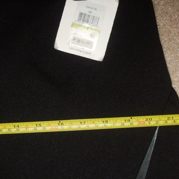 CALVIN KLEIN BEAUTIFUL BLACK SKIRT  NWT - SIZE 14 - STYLISH FAUX LEATHER PANEL - Picture 10 of 11